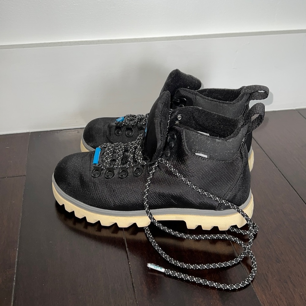 Native Fitzsimmons Treklite Boots